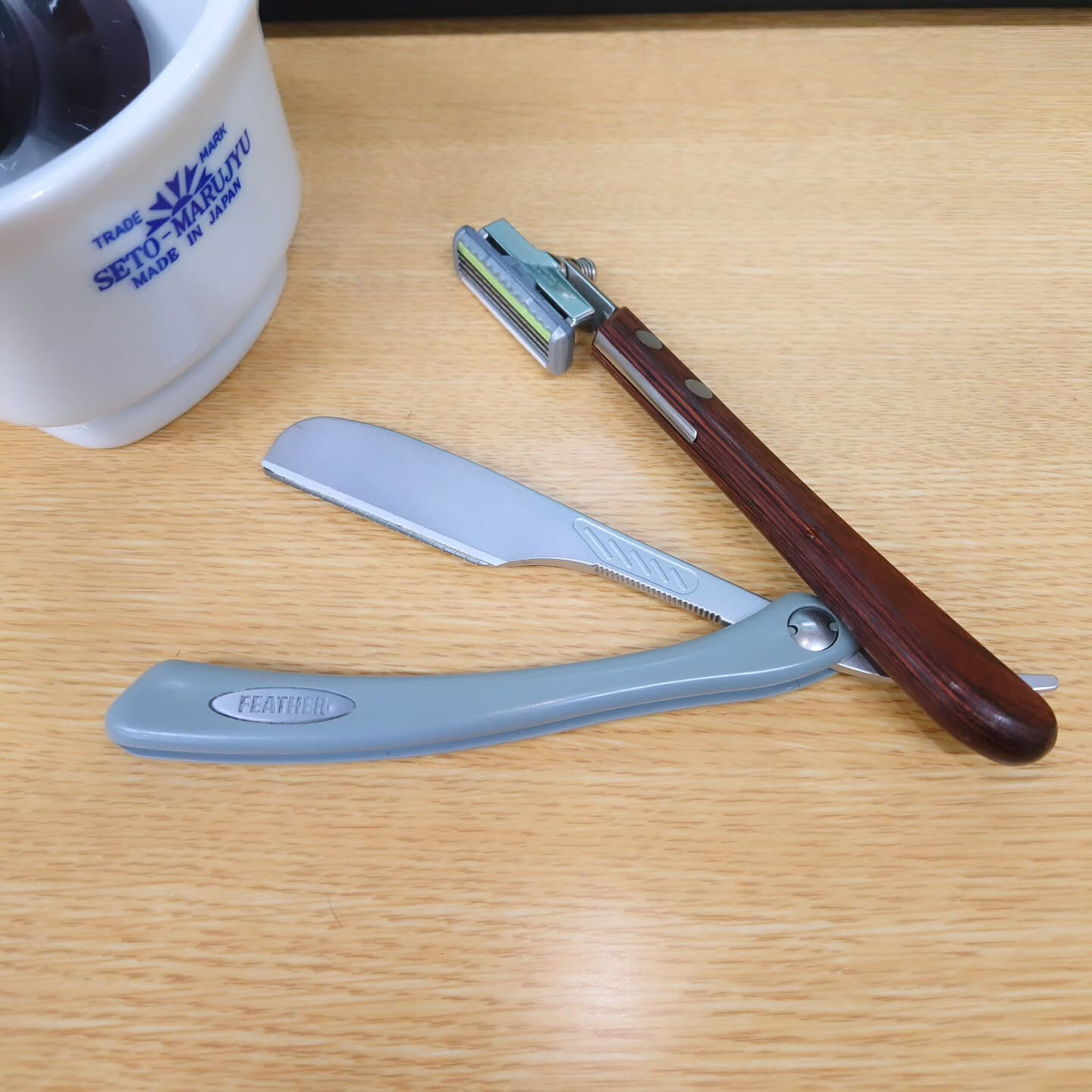 今回は普段使っているカミソリです🪒