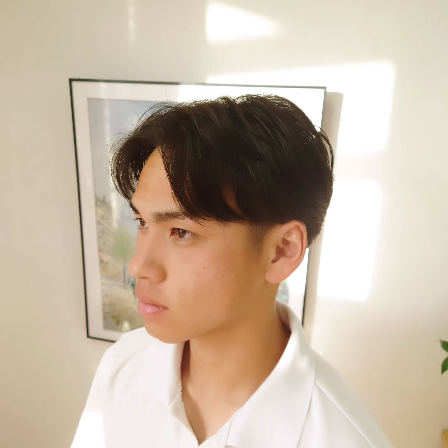 動きのあるフェザーパーマで、軽やかな抜け感を✂️