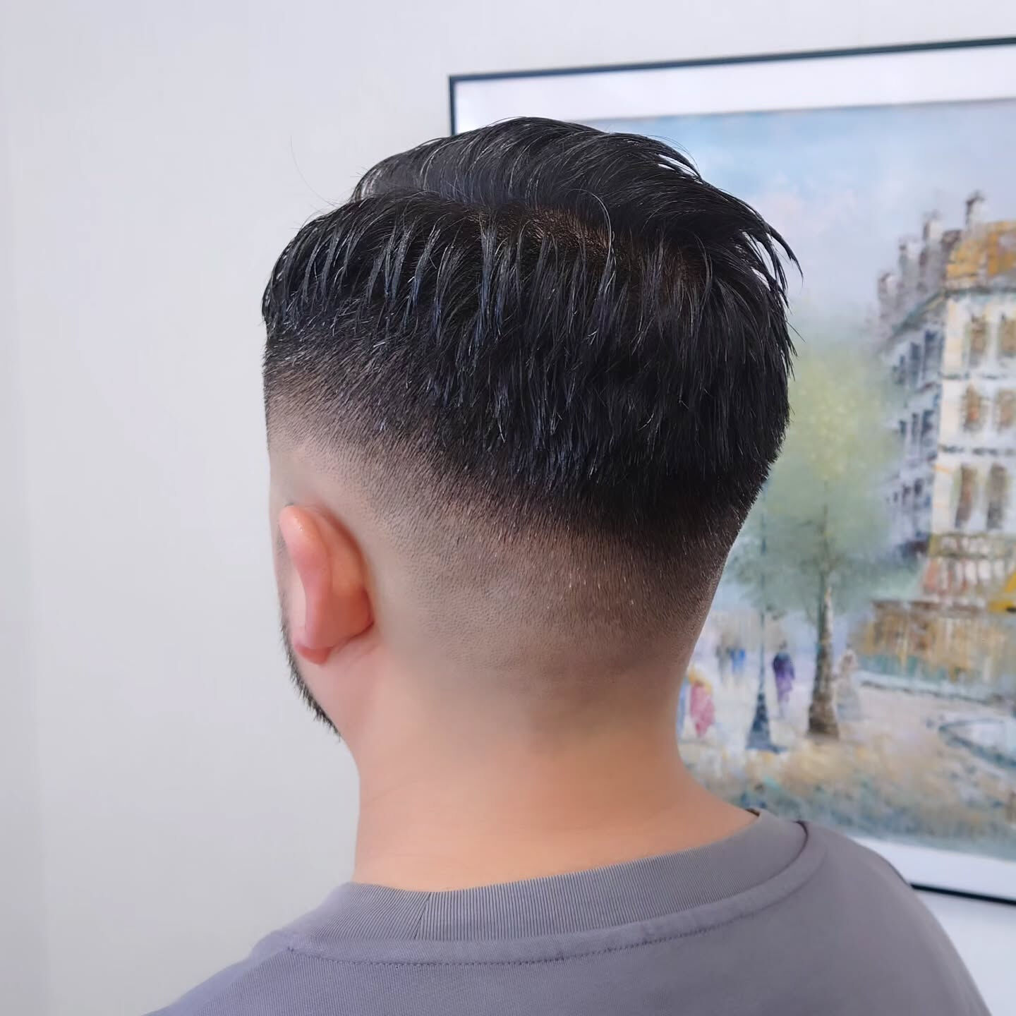 フェードで清潔感と男らしさを両立した王道バーバースタイル💈